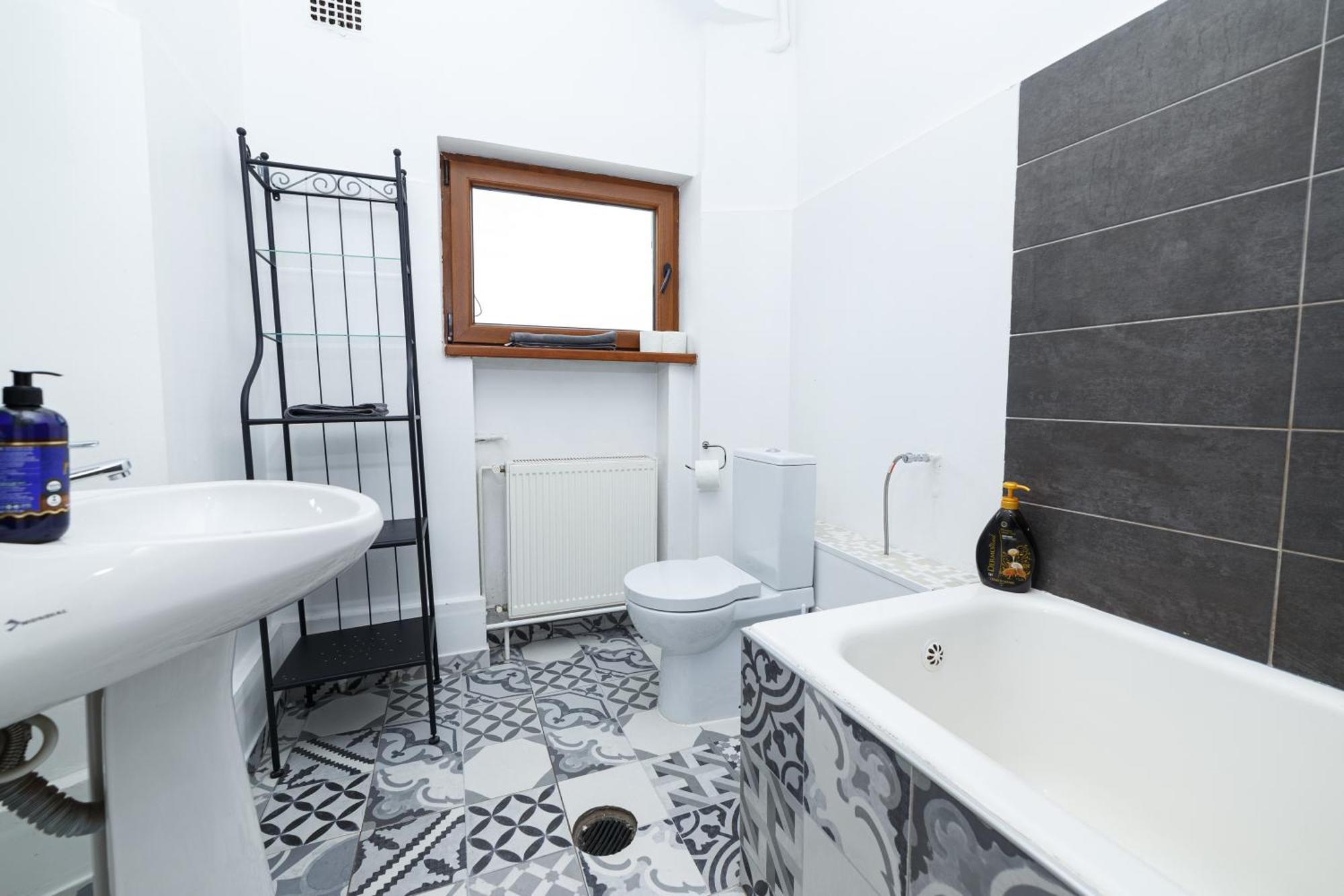 Color Franceza Street 4bedrooms Apartament